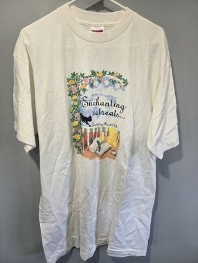 Vintage DoubleDay Book Club Enchanting Retreats Reading